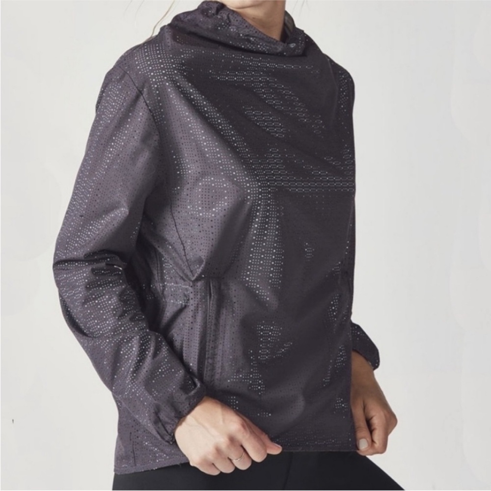Fabletics Sporty Windbreaker Jacket